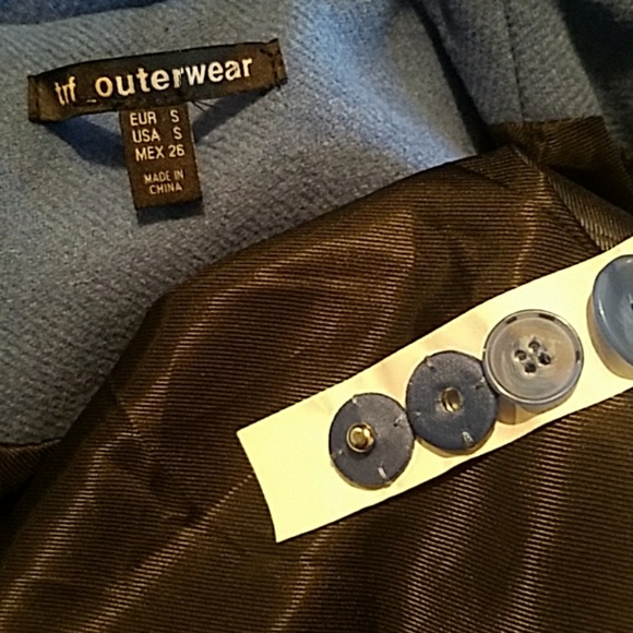 Canarry Blue coat - Picture 6 of 8